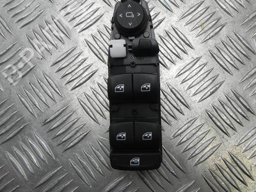 Used Left front window switch BMW 5 (G30, F90) 530 e Plug-in Hybrid (252 hp) 28912236