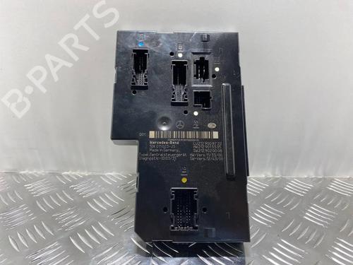 Used Fuse box MERCEDES-BENZ CLS (C218) CLS 500 (218.373) (408 hp) 28929594