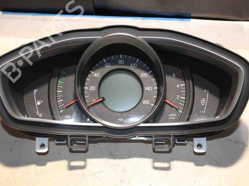 Used Instrument cluster Instrument cluster VOLVO V40 Hatchback (525) D2 (114 hp) 28915239 28915239