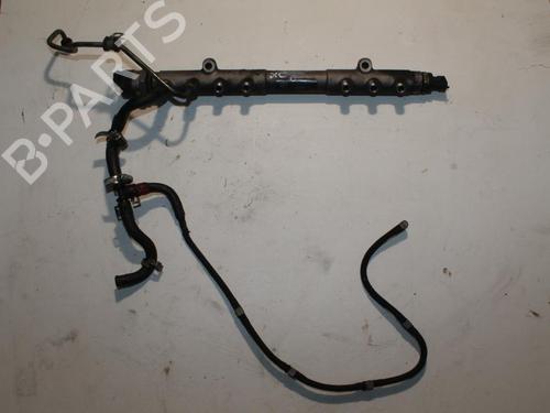 Used Injection rail Injection rail 38965879 38965879
