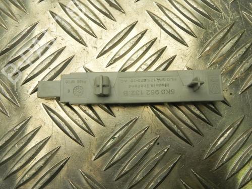Used Antenna/Base AUDI A3 Limousine (8VS, 8VM) 1.4 TSI (150 hp) 28943600