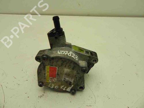 Used Vacuum pump HYUNDAI i30 (GD) 1.6 CRDi (128 hp) 28930747