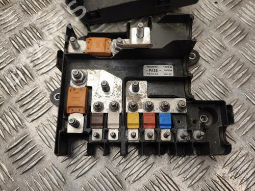 Fuse box IVECO DAILY VI Van 33S16, 35S16, 35C16, 38S16, 40C16, 42S16, 50C16 | BP38450165E1 - Image 3