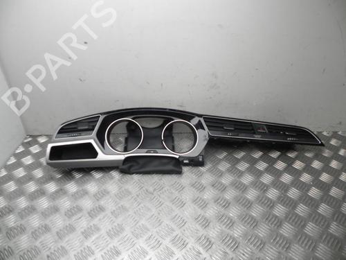 other-vw-touran-5t1-2015-37545716 main image
