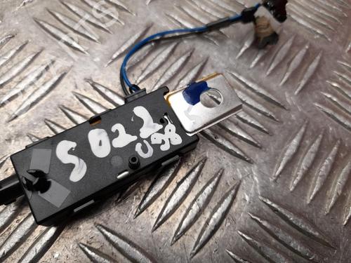 Electronic module TESLA MODEL Y (5YJY) Long Range All-wheel Drive | BP37562531M83 - Image 4