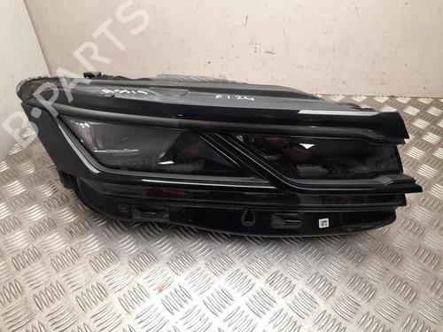 Used Right headlight VW TOUAREG (CR7, RC8) 3.0 TSI 4motion (340 hp) 30818769