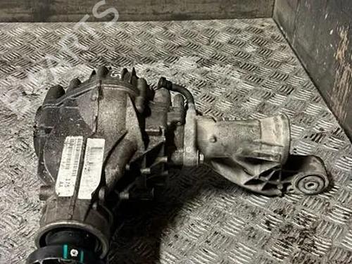 Differential, foran JEEP GRAND CHEROKEE IV (WK, WK2) 3.0 CRD V6 4x4 (250 hp) 32268908