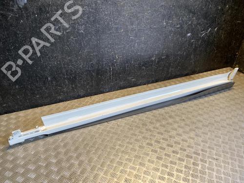 Used Left sideskirt Left sideskirt 37559262 37559262