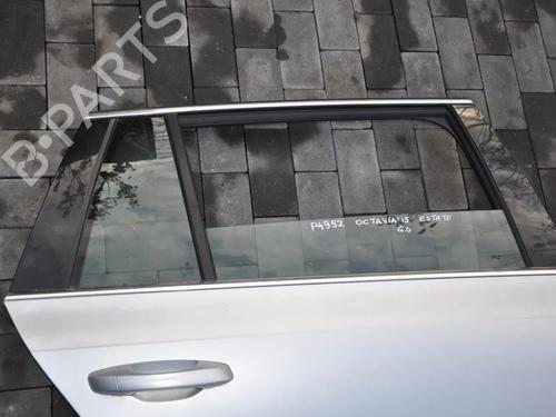 Right rear door SKODA OCTAVIA III Combi (5E5, 5E6) 1.6 TDI | BP31626094C5