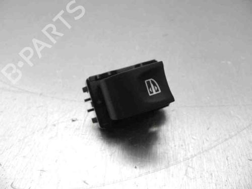 Used Left front window switch RENAULT LAGUNA III Grandtour (KT0/1) 1.5 dCi (KT0A, KT0R, KT02) (110 hp) 28942689