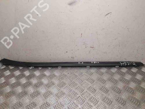 Used Door moulding trim HYUNDAI KONA (OS, OSE, OSI) 1.0 T-GDi (120 hp) 28942772