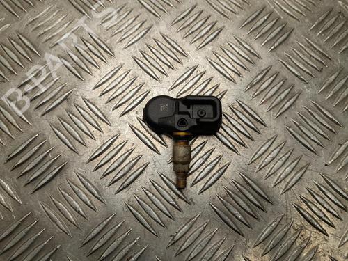 electronic-sensor-toyota-prius-plus-_w4_-2011-37553221 main image