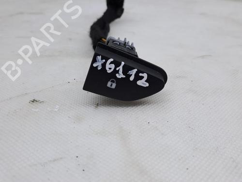 Used Switch RENAULT CAPTUR I (J5_, H5_) 0.9 TCe 90 (90 hp) 28921695