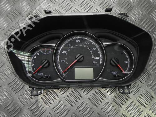 Used Instrument cluster TOYOTA YARIS (_P13_) 1.3 (NSP130_, NSP130) (95 hp) 28918151