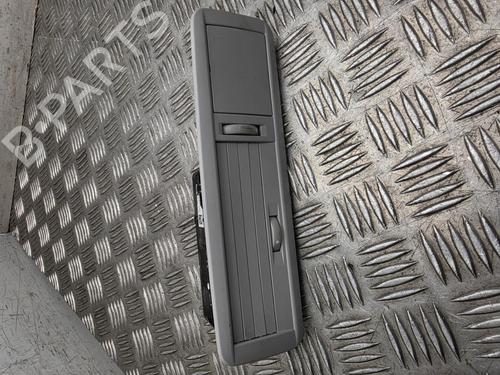 air-vent-mercedes-benz-eqv-w447-2020-39700705 main image