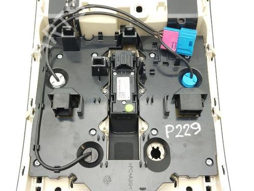 Interior roof light AUDI A8 D4 (4H2, 4H8, 4HC, 4HL) 4.0 TFSI quattro | BP28933742I8 