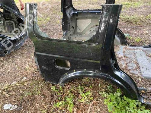 Used Right rear fenders LAND ROVER DISCOVERY IV (L319) 3.0 TD 4x4 (245 hp) 28913449