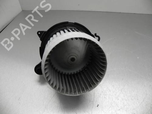 Used Heater blower motor DACIA SANDERO II 1.5 dCi 75 / Blue dCi 75 (B8JW, B8M4, B8AH, B8M7, B8M6) (75 hp) 28946510