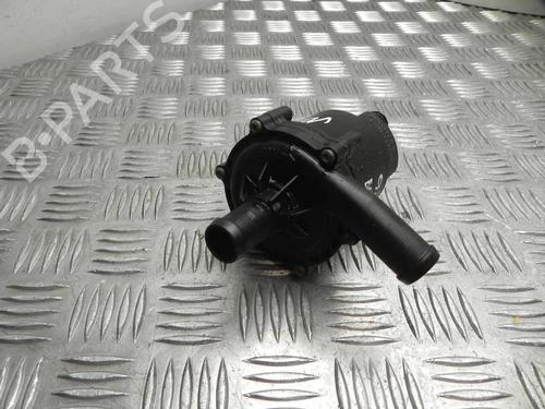 Used Auxiliary water pump Auxiliary water pump TESLA MODEL S (5YJS) P100D AWD (772 hp) 33798431 33798431