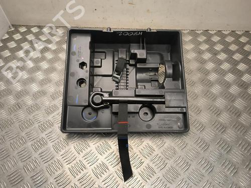 Jack Kit Jack Kit RENAULT KANGOO III MPV TCe 130 (KJMB) (131 hp) 37570665 37570665