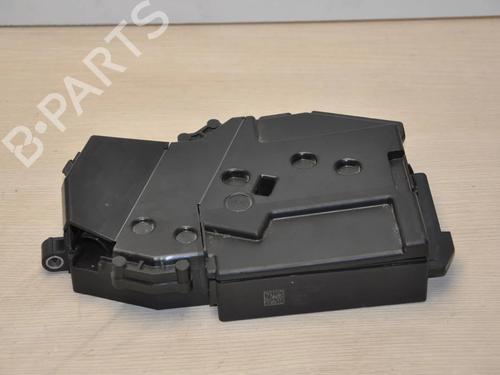 Used Fuse box Fuse box MERCEDES-BENZ EQA (H243) EQA 250+ (243.702) (190 hp) 28909576 28909576