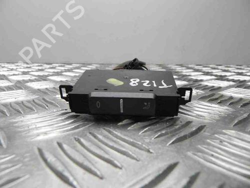 Używane Przełącznik VW PHAETON (3D1, 3D2, 3D3, 3D4, 3D6, 3D7, 3D8, 3D9) 6.0 W12 4motion (420 hp) 28930317