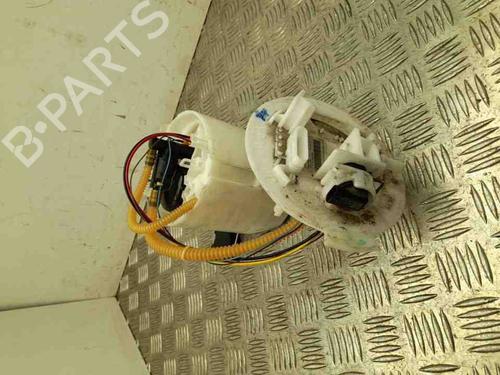 Used Fuel pump MERCEDES-BENZ CLA (C118) CLA 250 e (118.386) (218 hp) 28915792