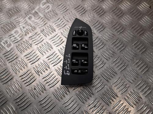switch-volvo-v90-ii-estate-235-2016-37555979 main image