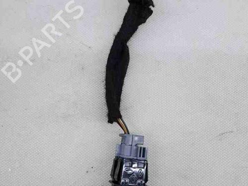 Switch RENAULT CAPTUR I (J5_, H5_) 0.9 TCe 90 | BP28921695I30