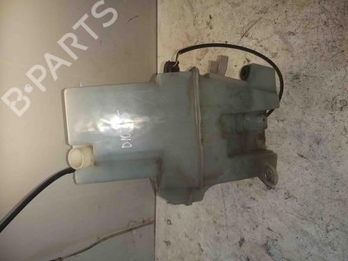 Used Windscreen washer tank VOLVO XC90 I (275) D5 AWD (185 hp) 28932644