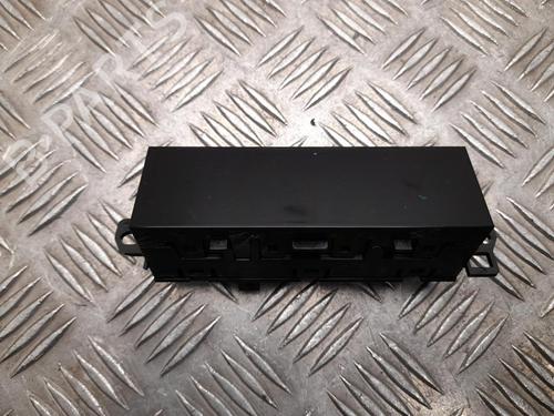 display-monitor-ds-ds-7-crossback-j4_-jr_-jc_-2017-37565660 main image