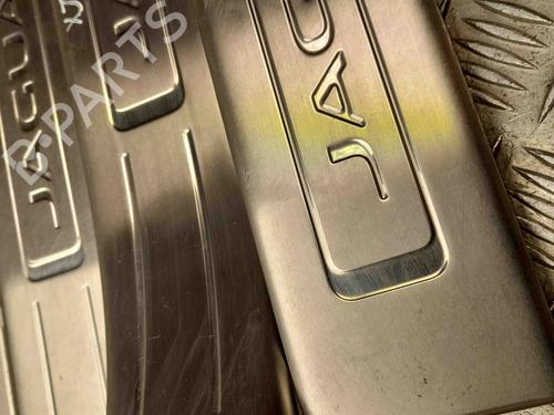 Step JAGUAR XJ (X351) 3.0 SCV6 | BP28934165C149