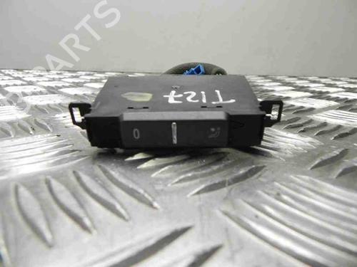 Commutateur VW PHAETON (3D1, 3D2, 3D3, 3D4, 3D6, 3D7, 3D8, 3D9) 6.0 W12 4motion (420 hp) 28921925