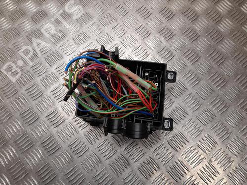 Used Fuse box Fuse box 37554815 37554815