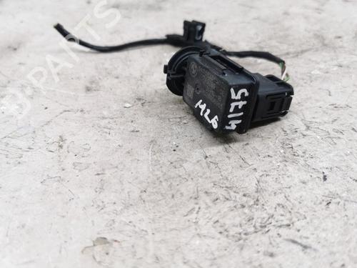 Used Mass air flow sensor BMW 5 Touring (F11) 525 d (218 hp) 28933613