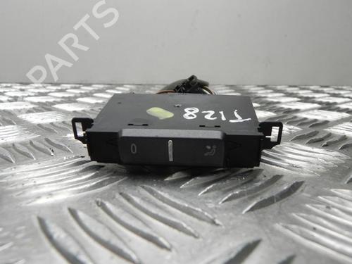 Używane Przełącznik VW PHAETON (3D1, 3D2, 3D3, 3D4, 3D6, 3D7, 3D8, 3D9) 6.0 W12 4motion (420 hp) 28930317