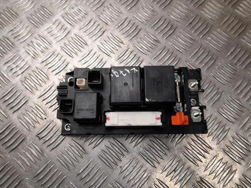 Sikringsdåse LEXUS RX (_L2_) 450h AWD (GYL25_, GYL25, GYL26) (262 hp) 32239108