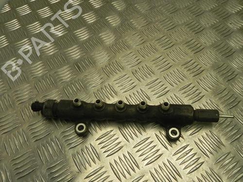 Used Injection rail TOYOTA RAV 4 III (_A3_) 2.2 D 4WD (ALA30_, ALA30R) (177 hp) 28930811