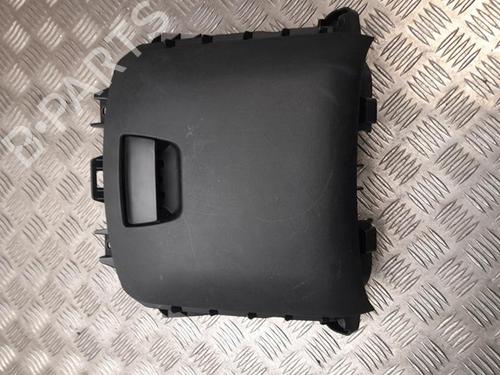 glove-box-citroen-c4-spacetourer-3d_-2018-37547129 main image