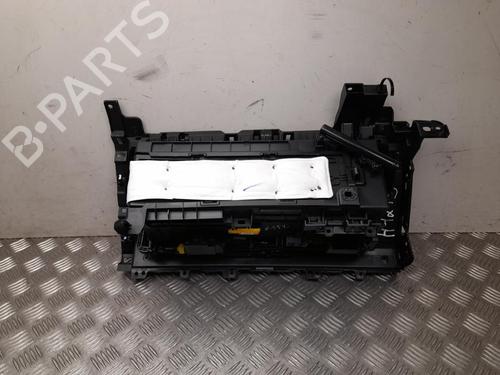 Handskerum POLESTAR POLESTAR 4 EV All-wheel Drive | BP37565069C95 - Image 4
