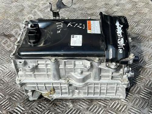 inverterconverter-toyota-yaris-cross-mxp_-2020-37563138 main image