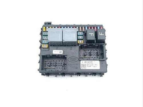 Used Fuse box Fuse box 39000504 39000504