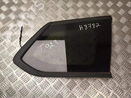 Panel rude bagtil højre Panel rude bagtil højre 37574703 37574703