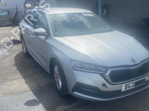 Brugte SKODA OCTAVIA IV Combi (NX5, PV5) 2.0 TDi 4948375