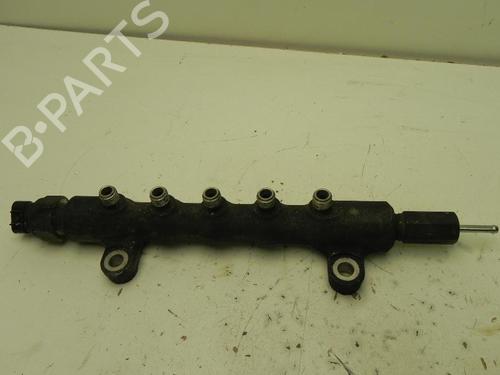 Used Injection rail TOYOTA RAV 4 III (_A3_) 2.2 D 4WD (ALA30_, ALA30R) (150 hp) 28930575