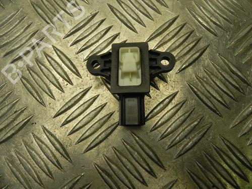 Used Electronic sensor LAND ROVER RANGE ROVER IV (L405) 3.0 TDV6 4x4 (258 hp) 28936603