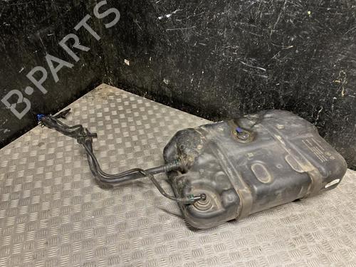 AdBlue-tank AdBlue-tank JEEP GRAND CHEROKEE IV (WK, WK2) 3.0 CRD V6 4x4 (250 hp) 37570163 37570163