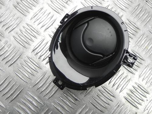 Used Air vent NISSAN JUKE (F15) 1.2 DIG-T (115 hp) 28934717