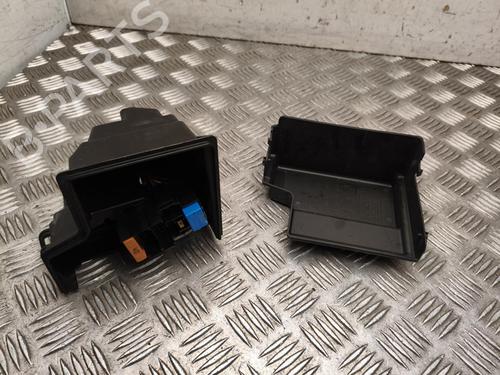 Fuse box RENAULT CLIO V (B7_) 1.0 TCe 100 (B7MT) | BP37574874E1 - Image 3