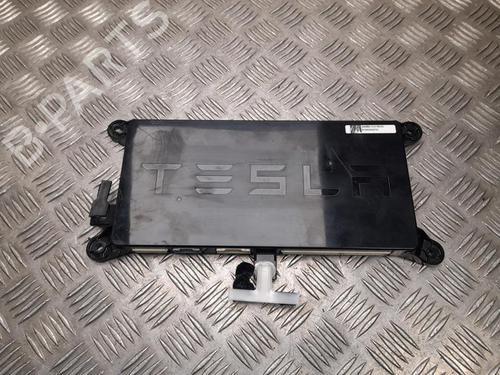 electronic-module-tesla-model-x-5yjx-2013-37566831 main image